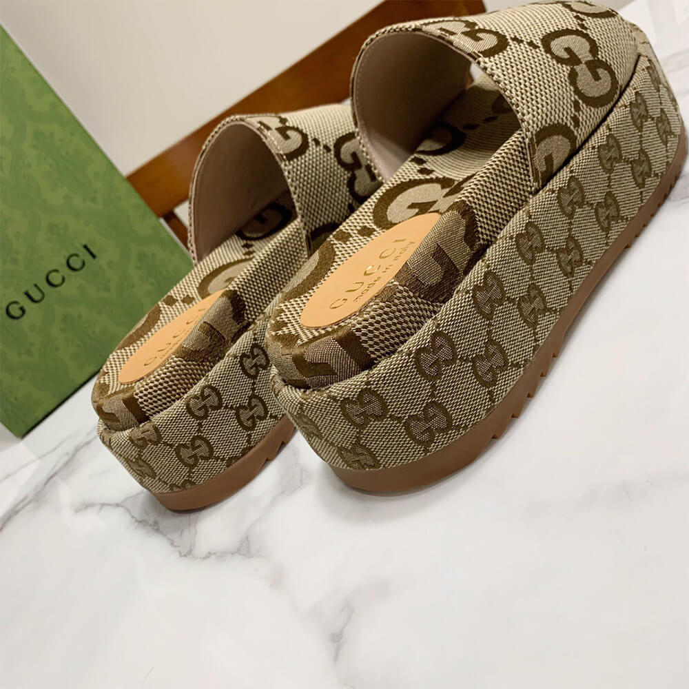 Women’s platform slide sandal