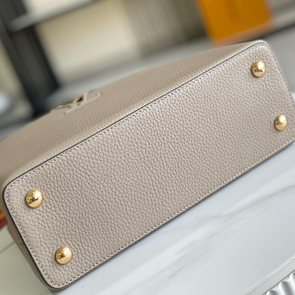 LV Capucines BB