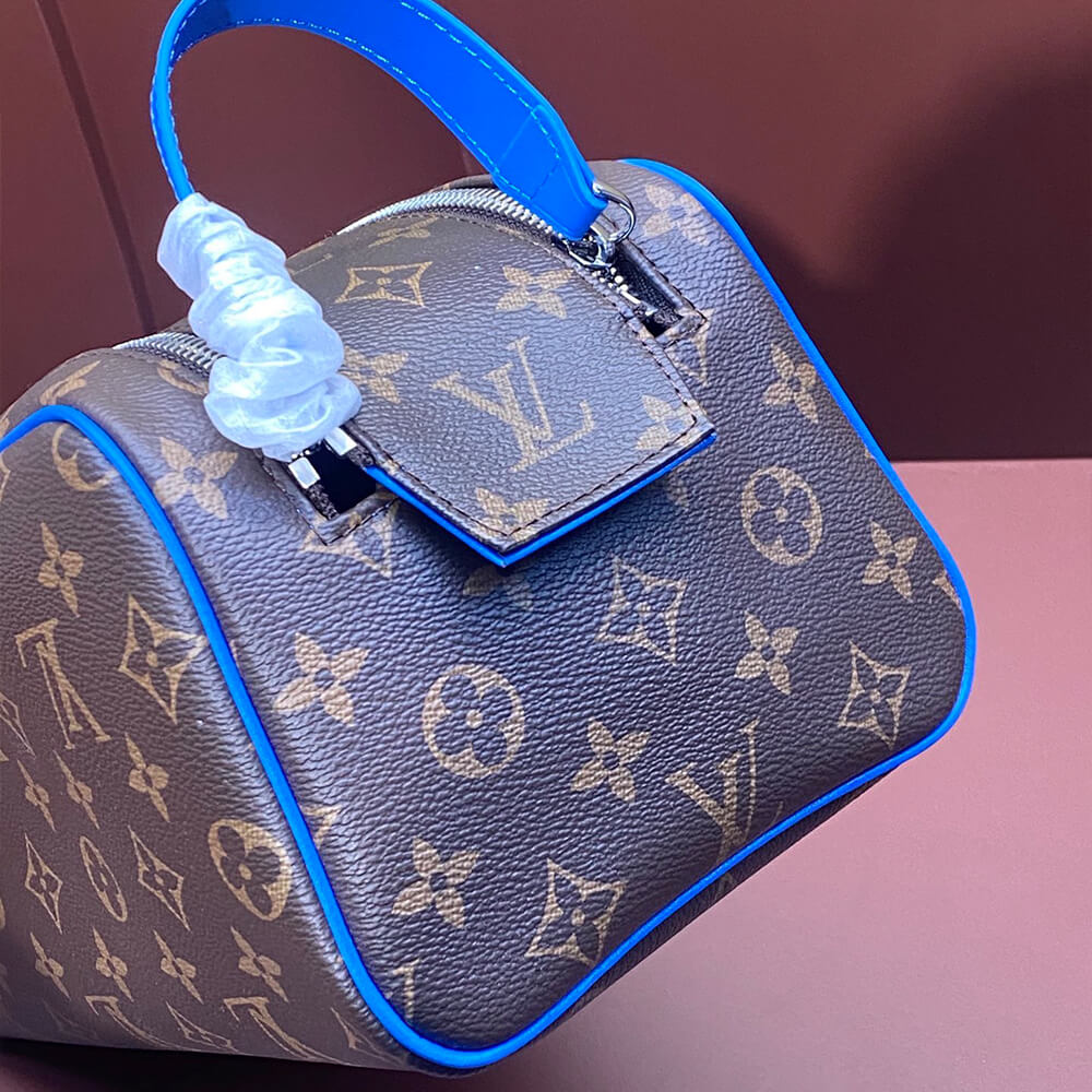 LV Dopp Kit