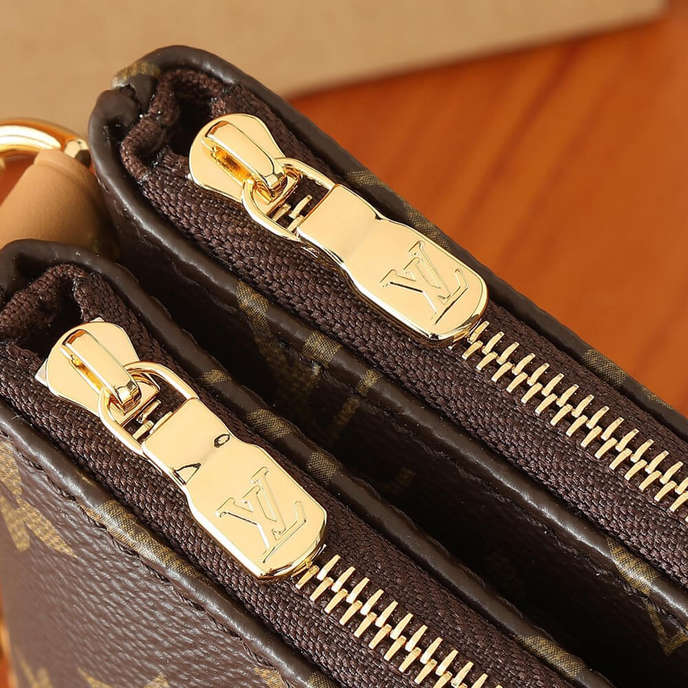 LV Liv Pochette