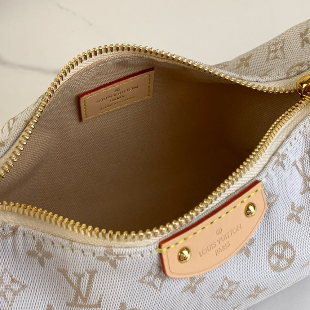 LV Hills Pochette