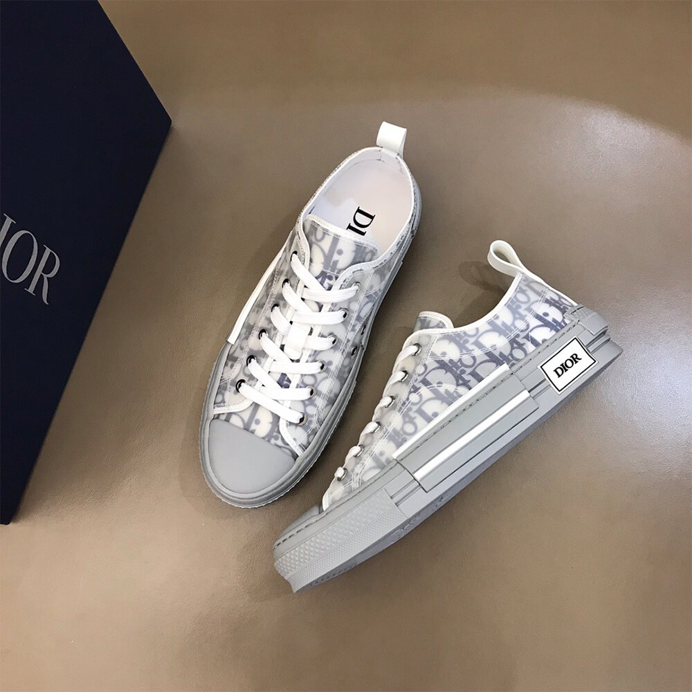 B23 LOW-TOP SNEAKER