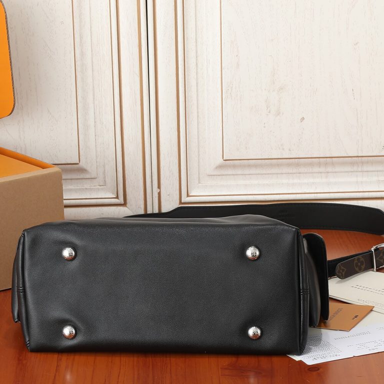 LV CarryAll Cargo Vibe PM