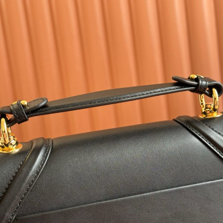 GG Blondie small top handle bag