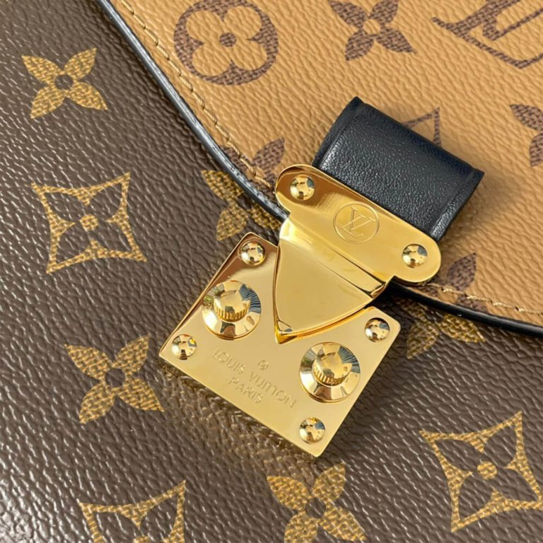 LV Pochette Metis