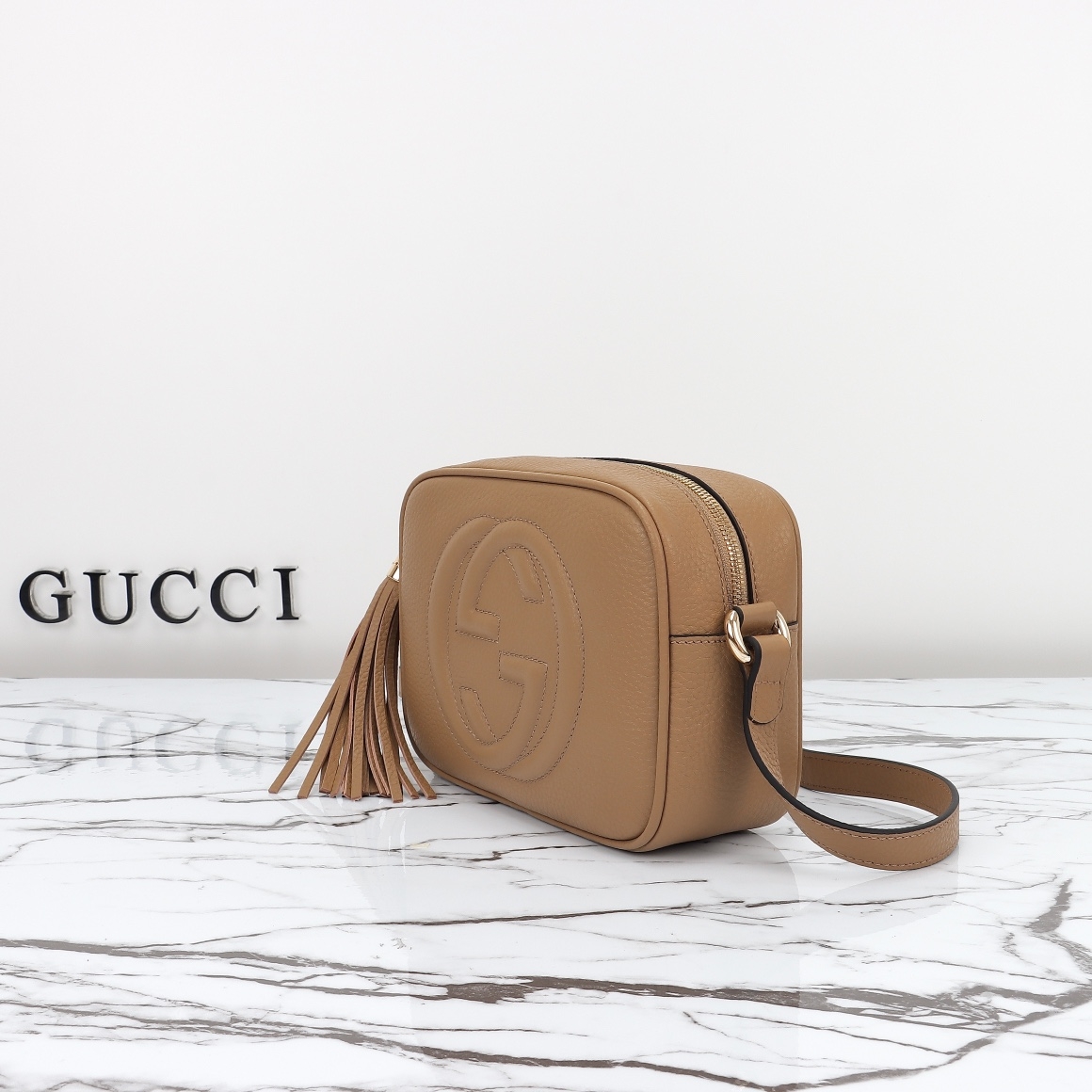 GG Pebbled Calfskin Small Soho Disco Bag