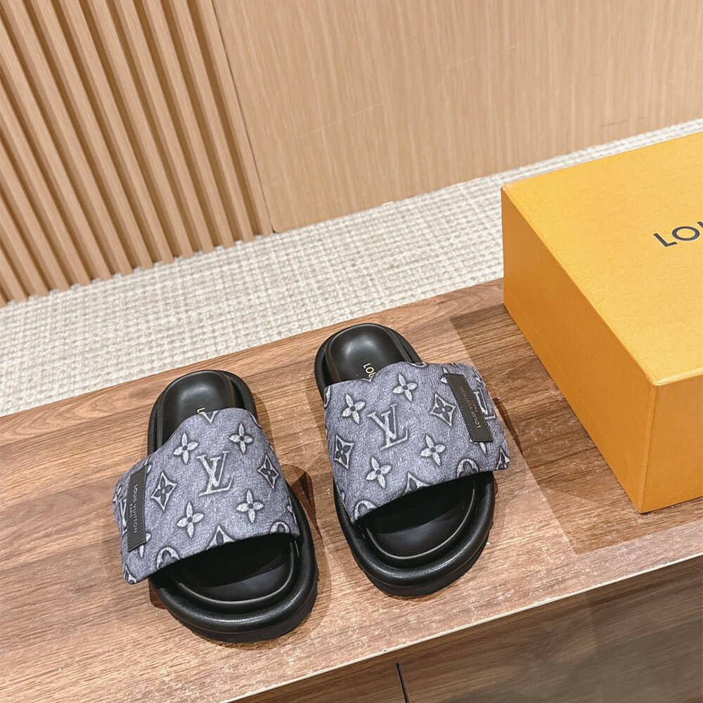 LV POOL PILLOW COMFORT FLAT SANDALS