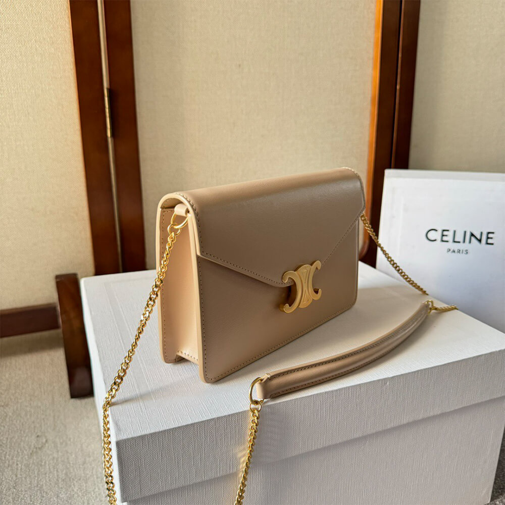 WALLET ON CHAIN MARGO in Shiny calfskin(HIGH-END GRADE)