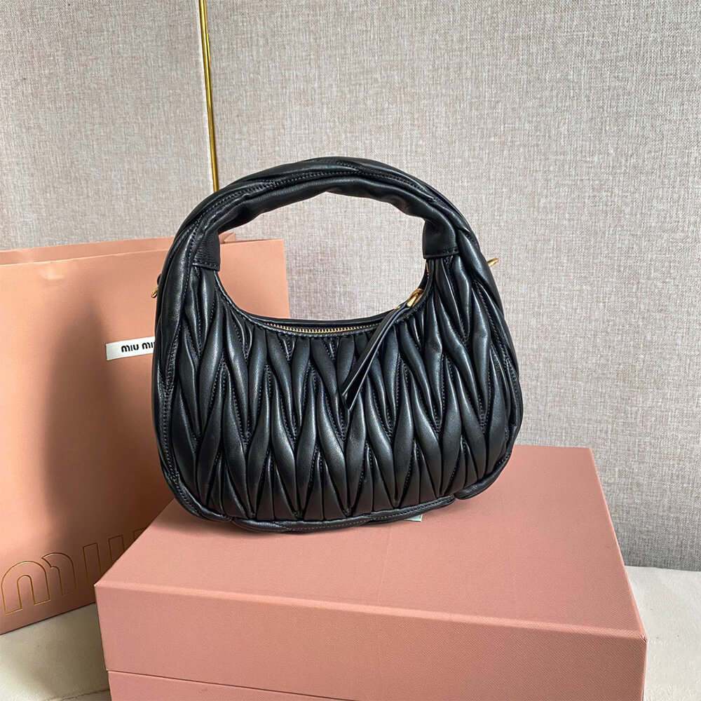 Small Wander matelasse nappa leather hobo bag(HIGH-END GRADE)