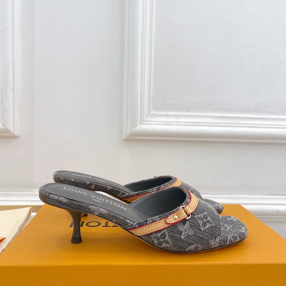 LV 6AM Sandals