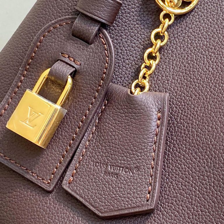 LV Capucines MM Souple(HIGH-END GRADE)