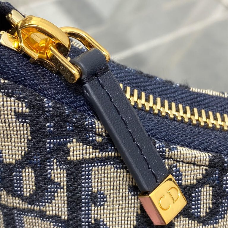 30 Montaigne Cigale mini bag