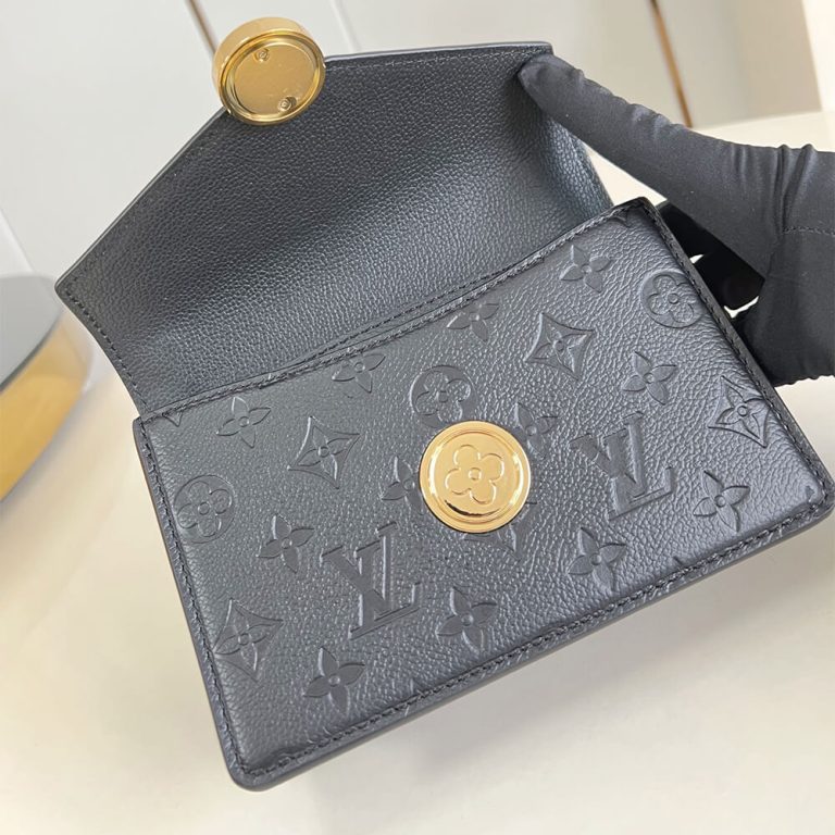 LV Wallet On Chain Rosy