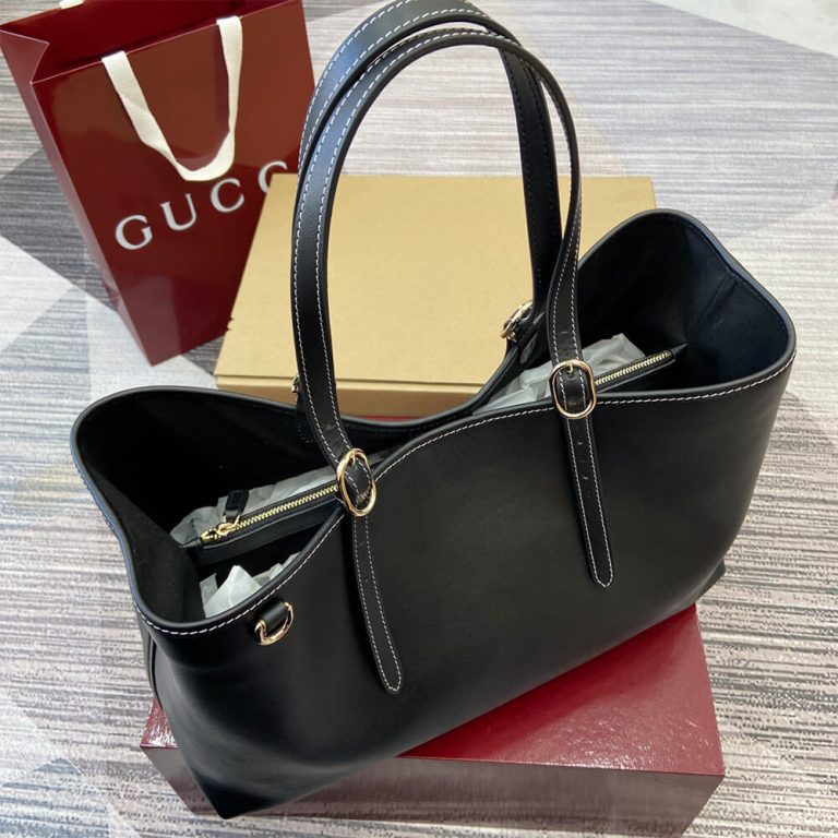 GG Emblem large tote bag