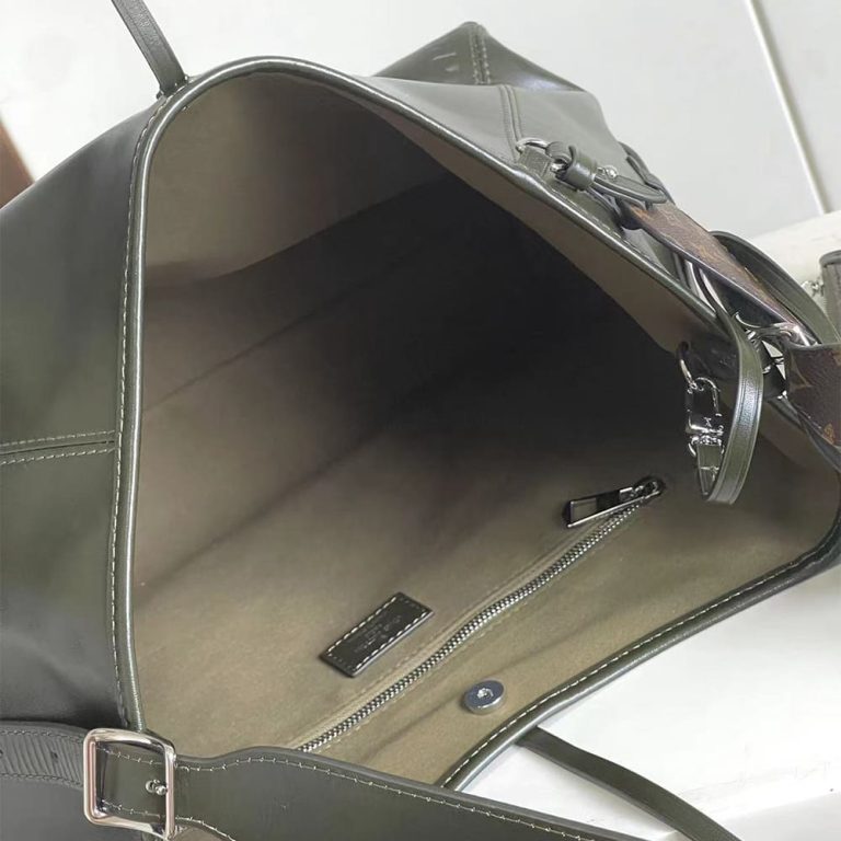 LV Carryall Vibe MM